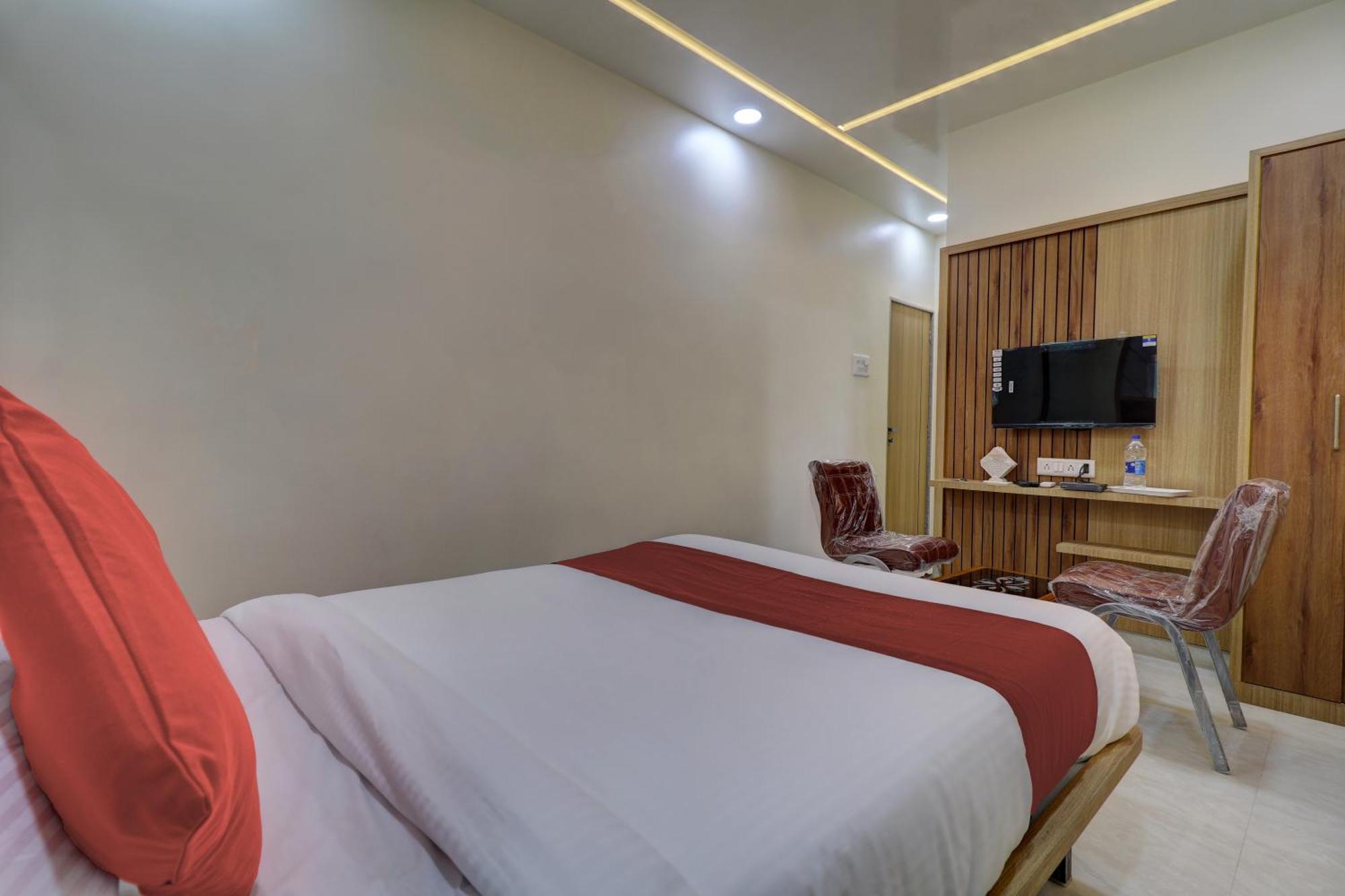 Victory Inn Turambhe Екстериор снимка
