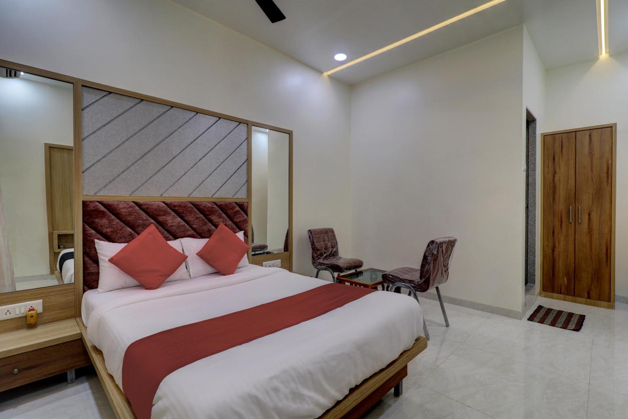 Victory Inn Turambhe Екстериор снимка