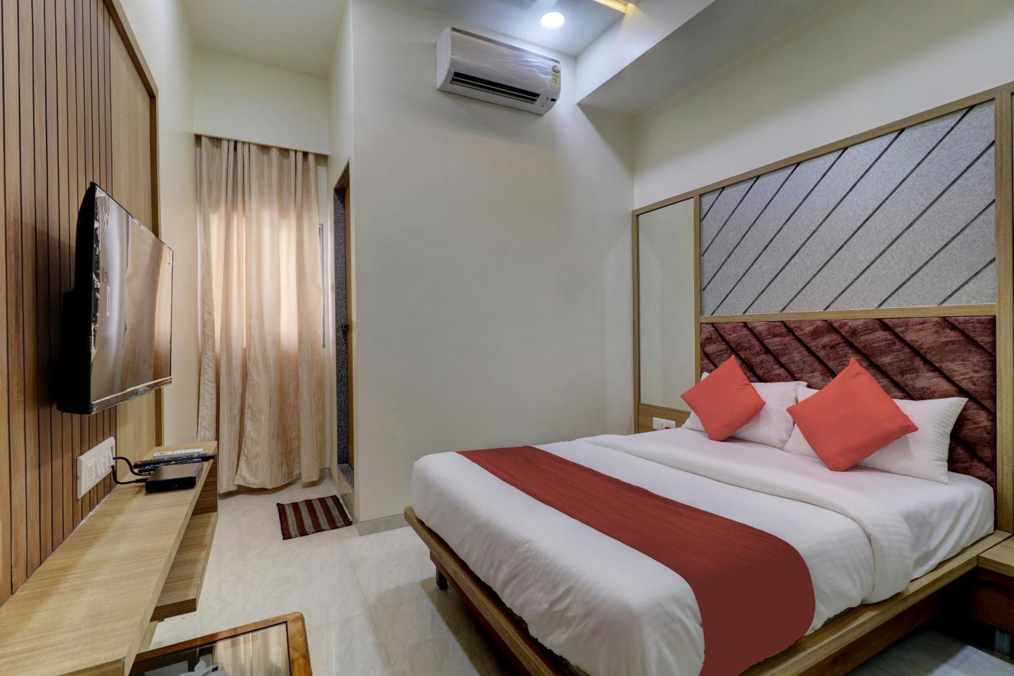 Victory Inn Turambhe Екстериор снимка
