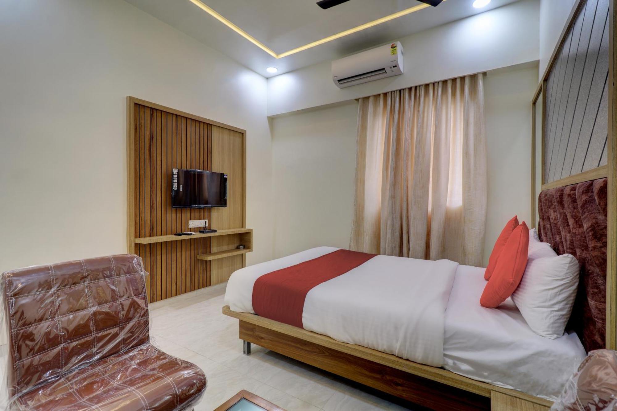 Victory Inn Turambhe Екстериор снимка