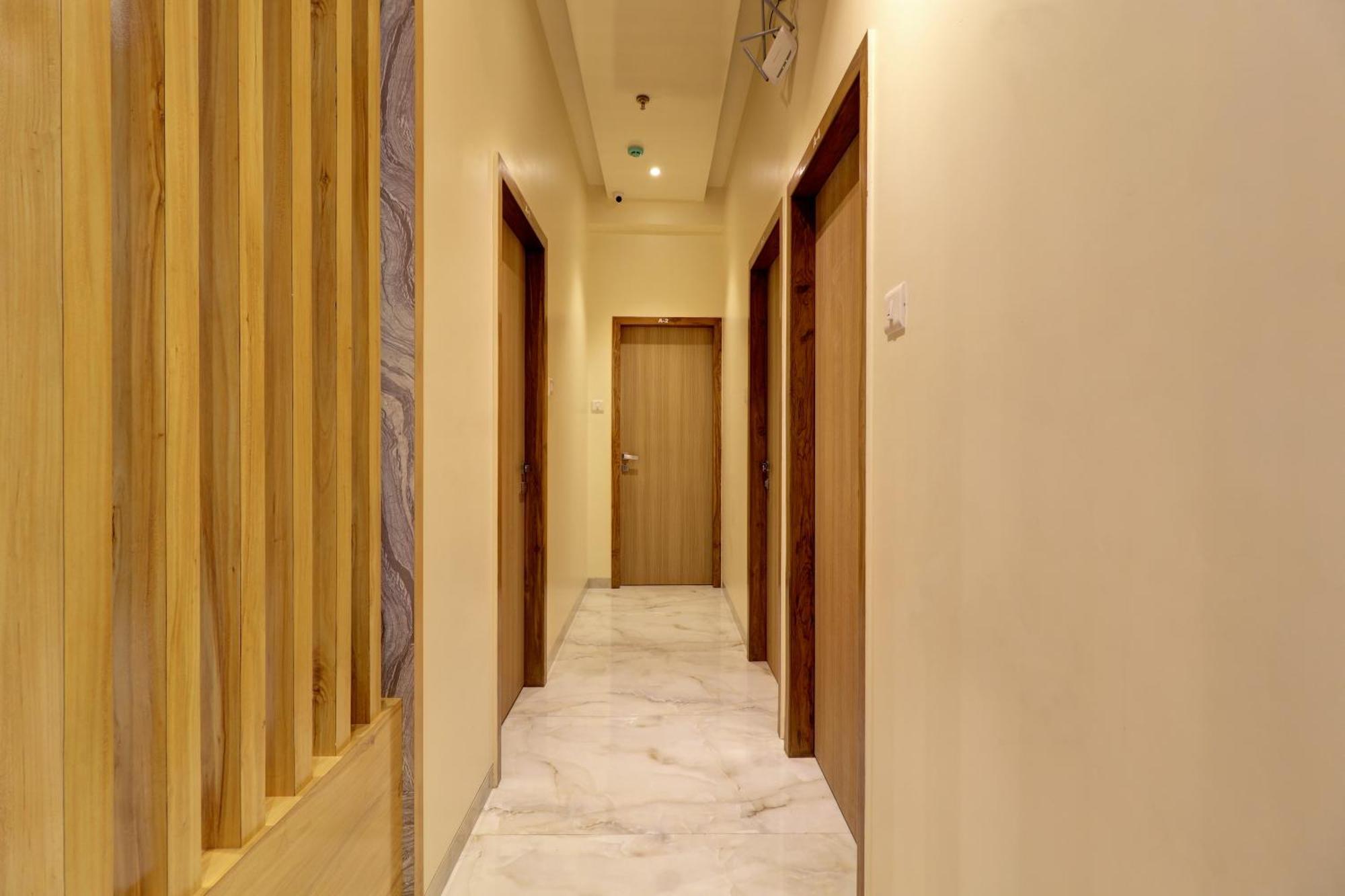 Victory Inn Turambhe Екстериор снимка